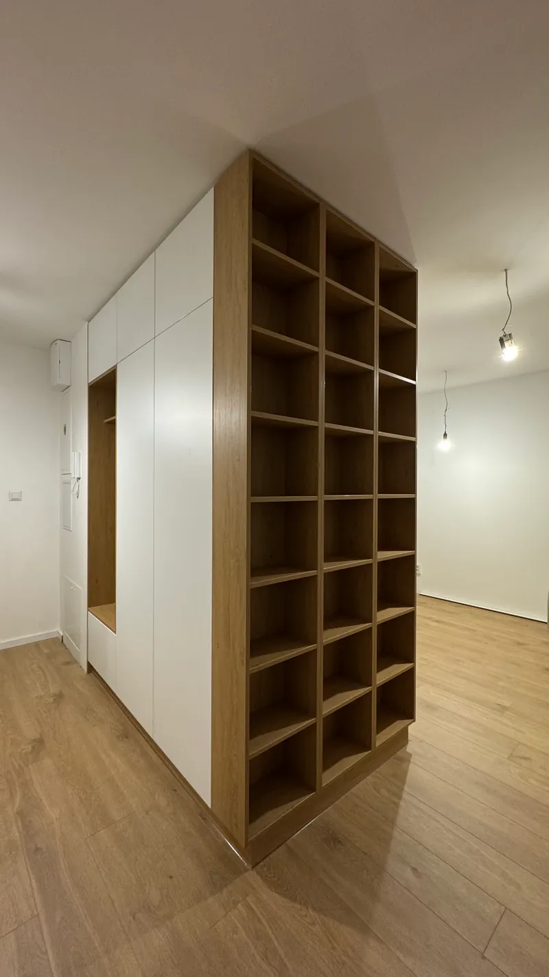 Nábytková zostava na mieru 42