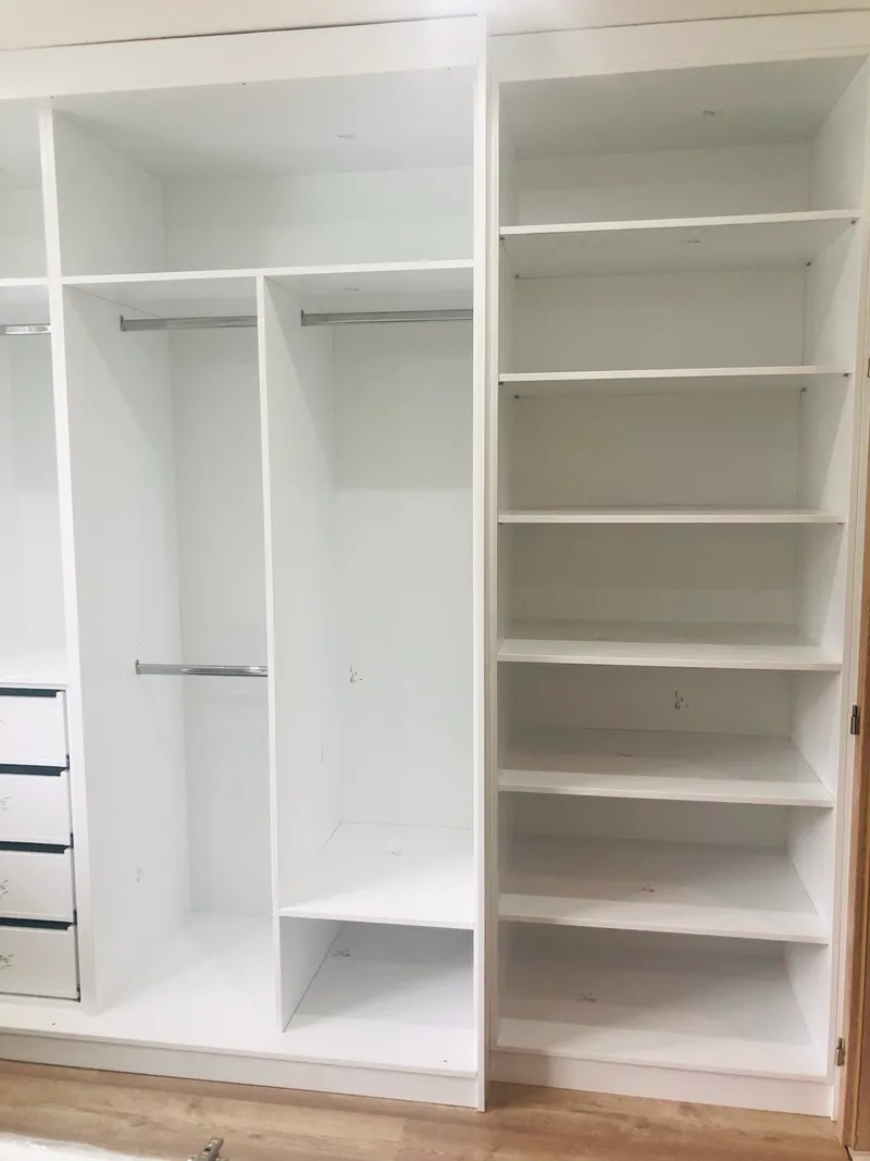 Vstavaná skriňa na mieru 31