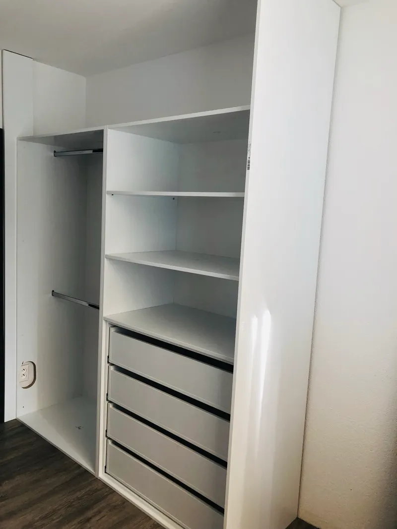 Vstavaná skriňa na mieru 34
